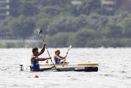 O ex-Big Brother Fernando Fernandes mostrou estar muito bem preparado e venceu com folga a prova de Paracanoagem Final A do K1 Masculino 200m A como o tempo de 00.54.340 / Foto: Divulgação